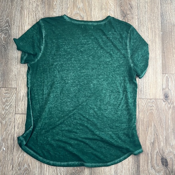 4/$20🥳 Maurices women’s short sleeve holiday shirt size M - Picture 4 of 4